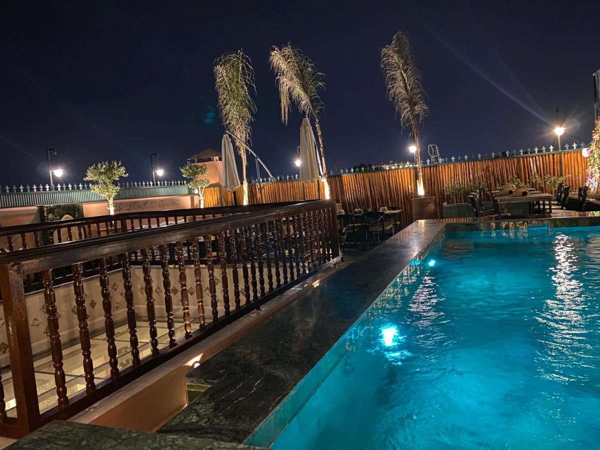 Riad Wazani Square & Spa Маракеш Екстериор снимка
