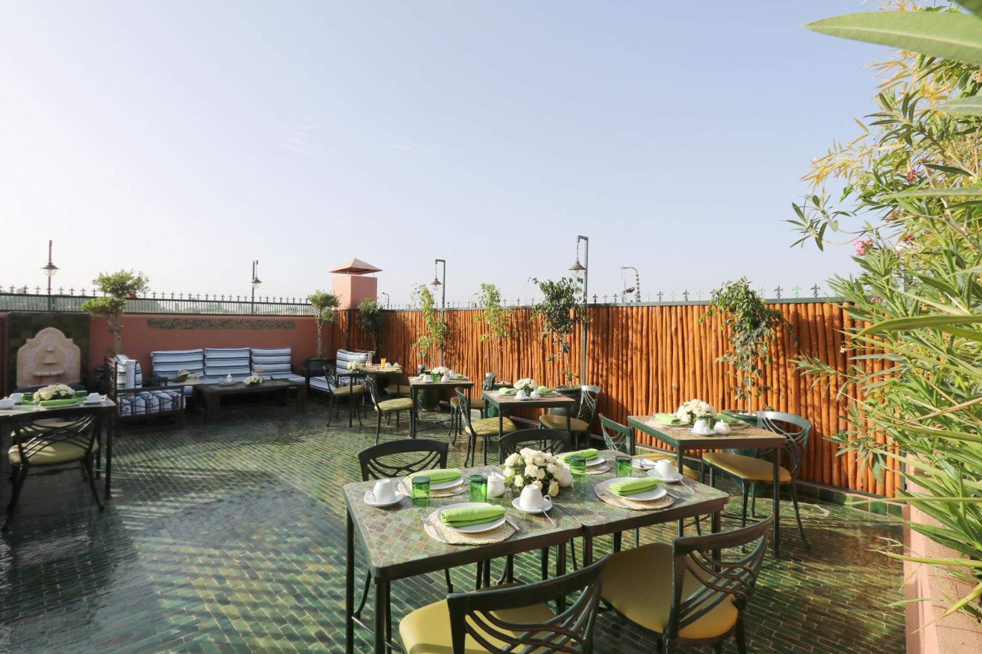 Riad Wazani Square & Spa Маракеш Екстериор снимка