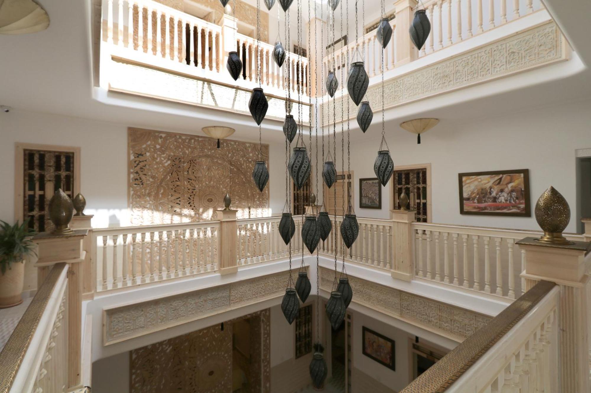 Riad Wazani Square & Spa Маракеш Екстериор снимка