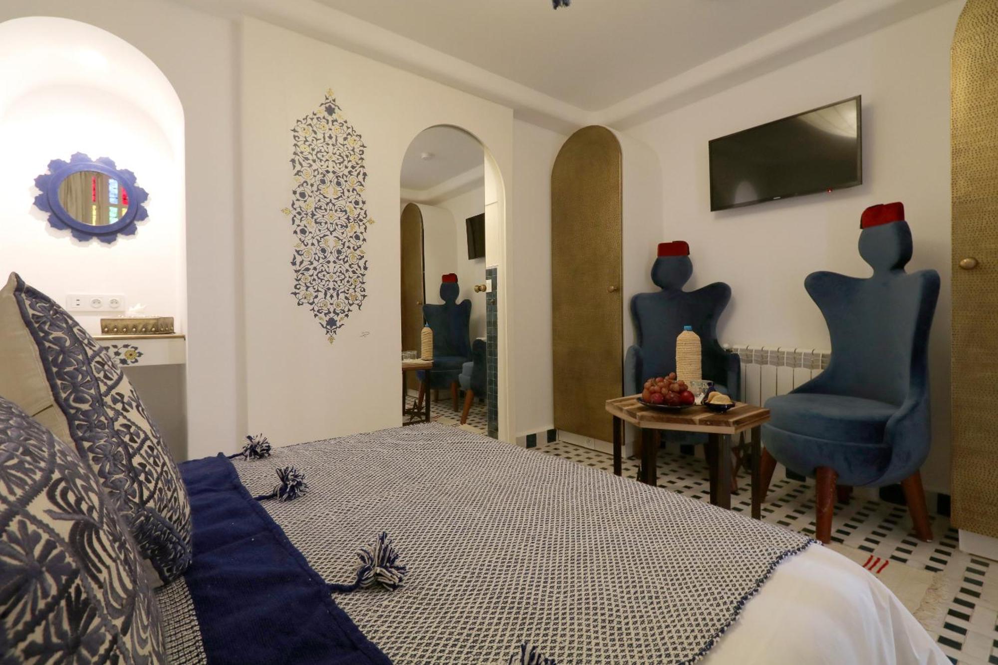 Riad Wazani Square & Spa Маракеш Стая снимка