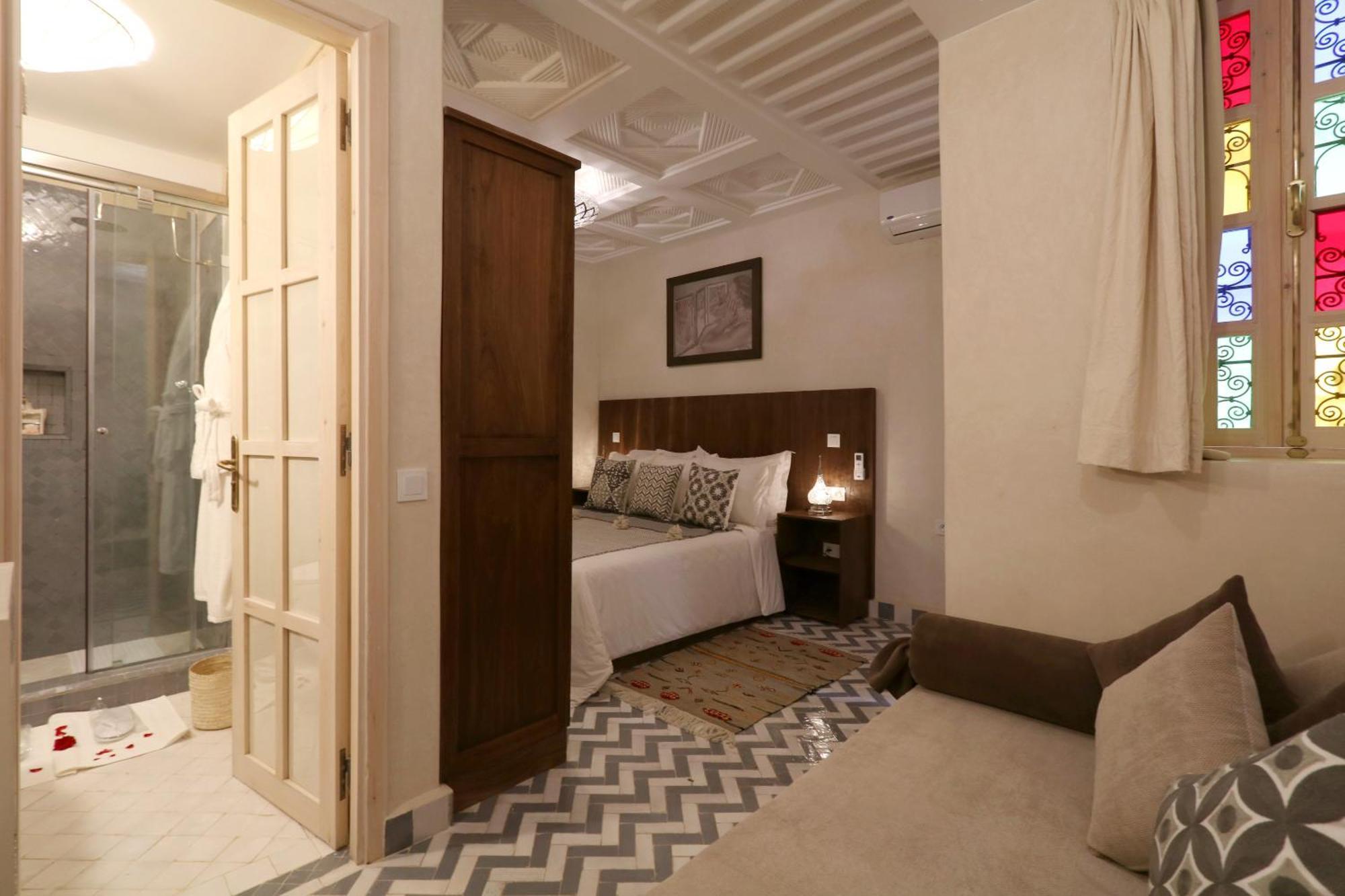 Riad Wazani Square & Spa Маракеш Стая снимка