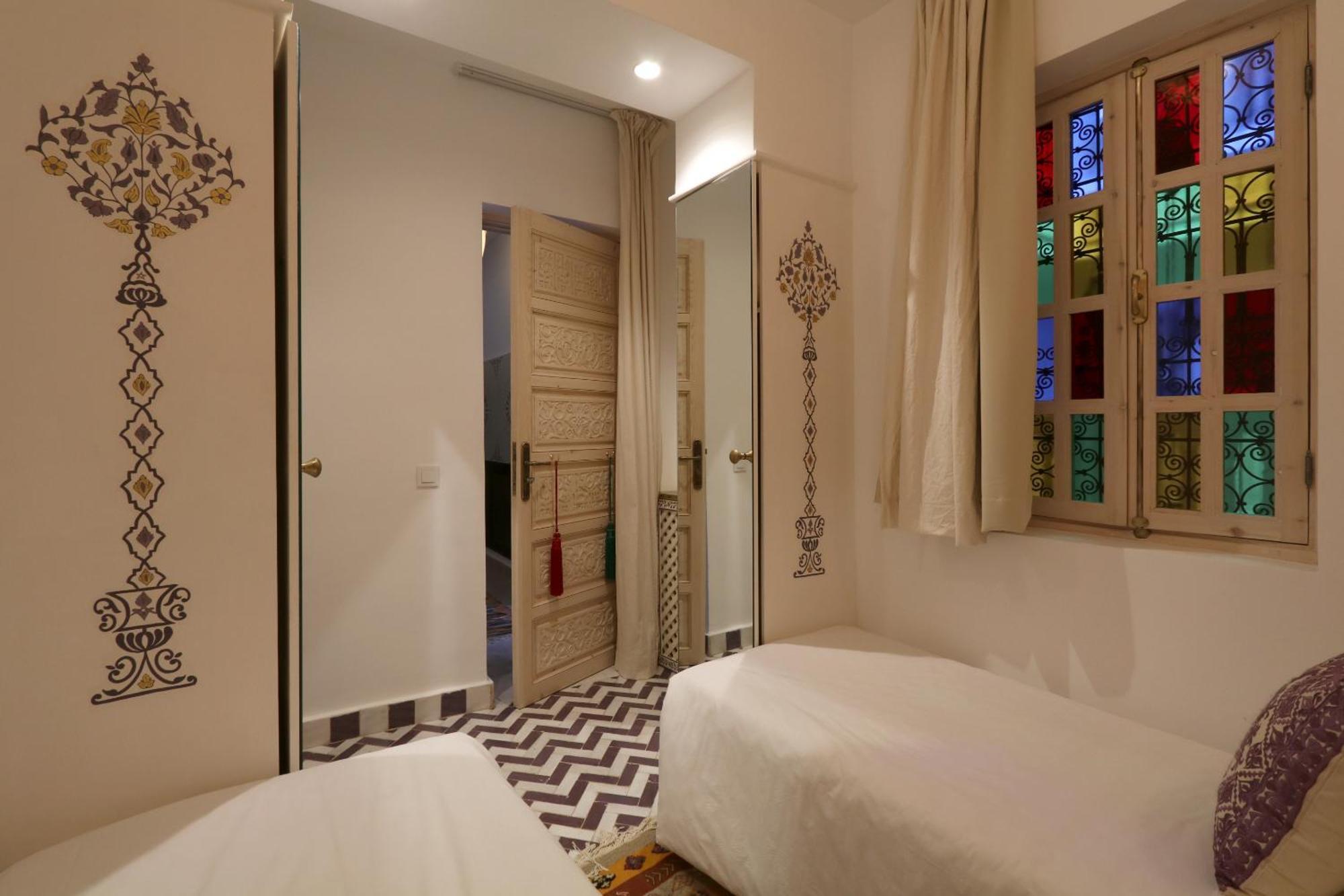 Riad Wazani Square & Spa Маракеш Стая снимка