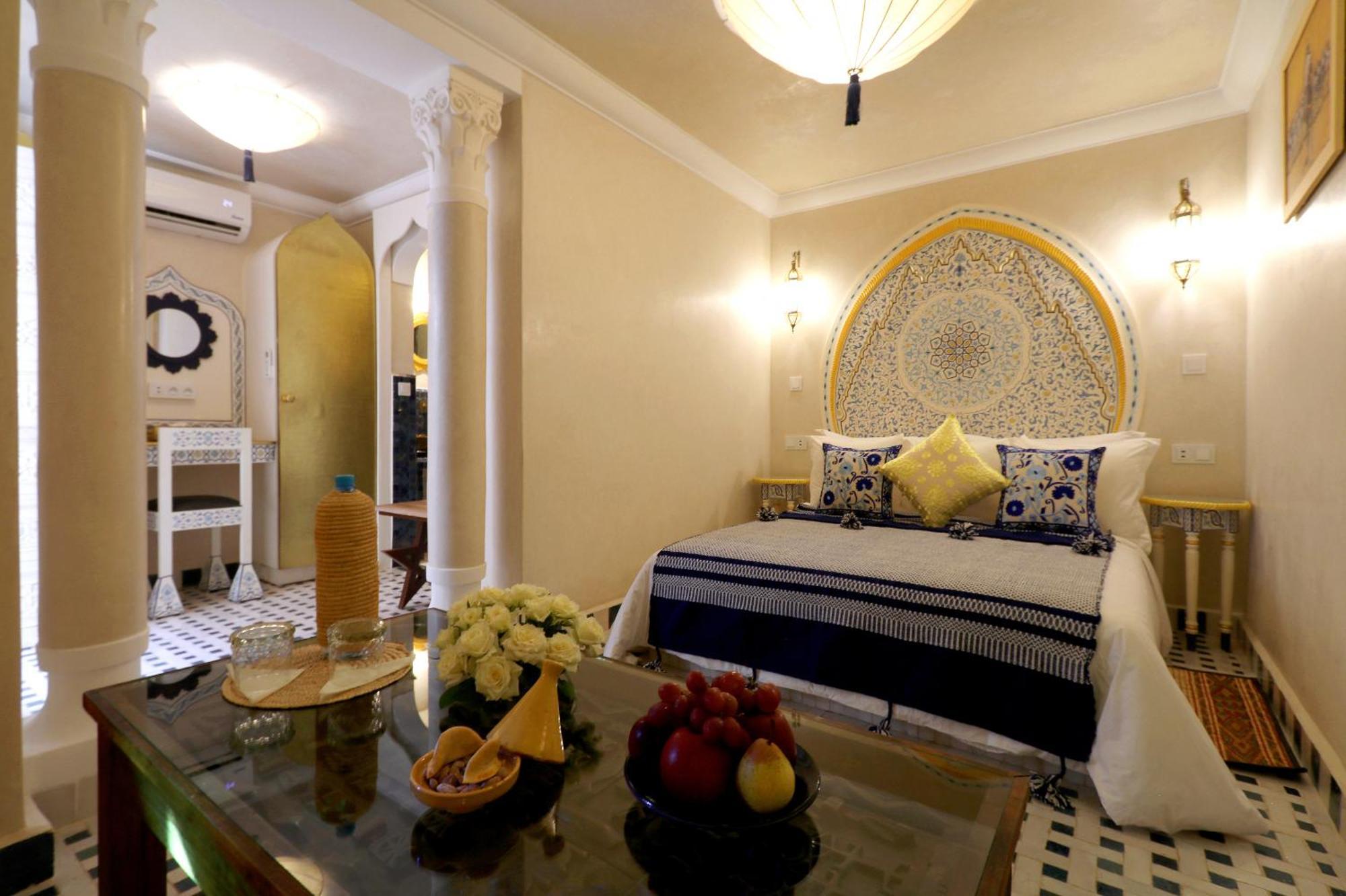Riad Wazani Square & Spa Маракеш Стая снимка