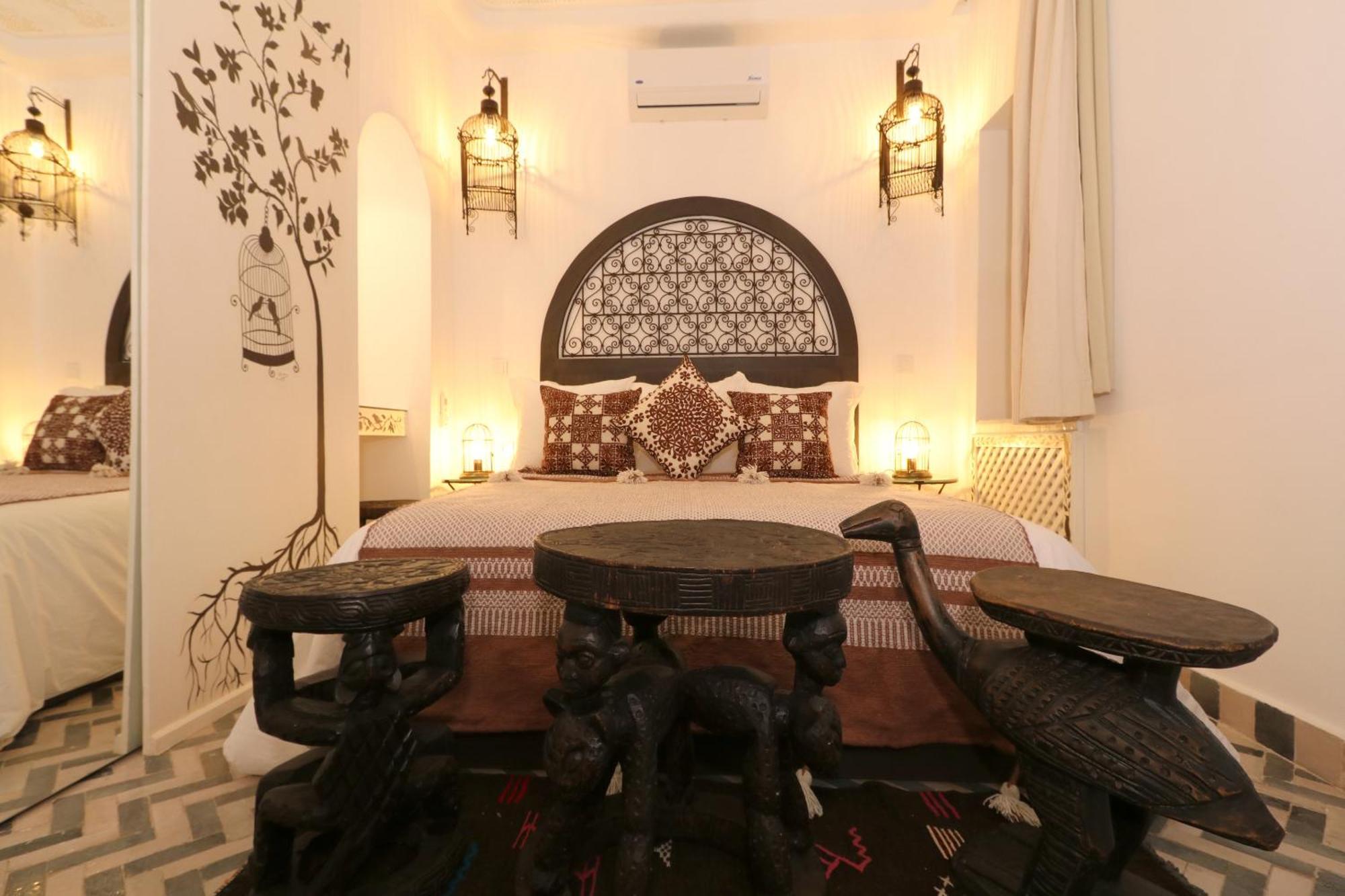 Riad Wazani Square & Spa Маракеш Стая снимка